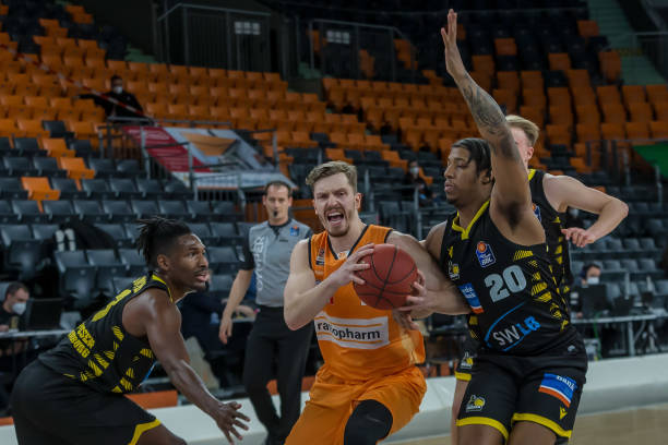 紧凑的战术 紧凑的战术