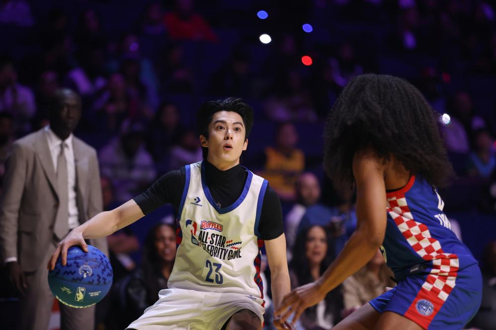 他在面对对 他在面对对