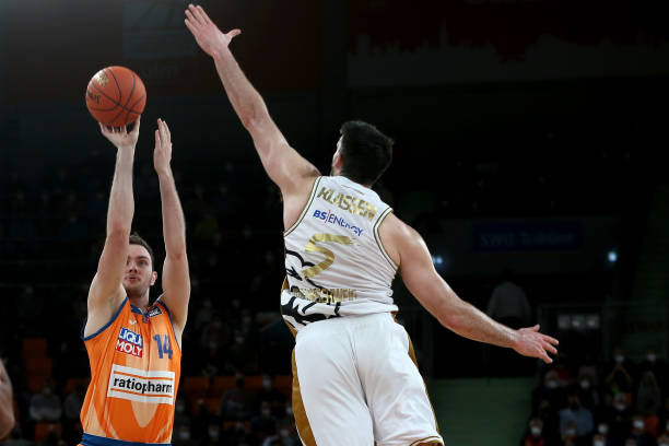 年轻球员将 年轻球员将