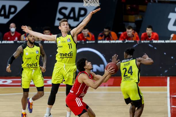 卡瓦哈尔的 卡瓦哈尔的