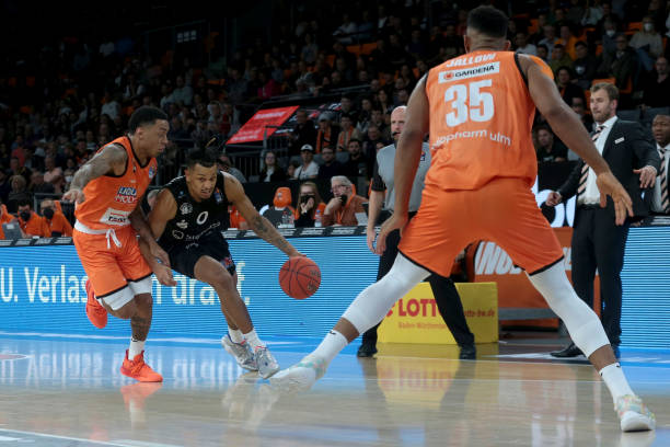 精彩的快攻 精彩的快攻